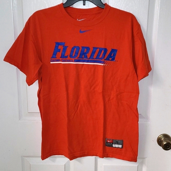 Nike Loose Fit NCAA University Of Florida Gators Football Mens Tshirt Small - Picture 1 of 8